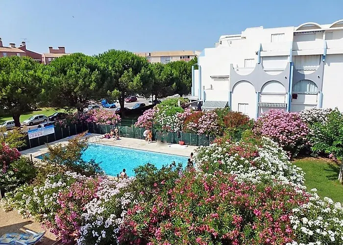 Lägenhet Superbe 2p Climatise Avec Loggia Et Grande Terrasse, Piscines, Proche Au Grau-du-roi - Fr-1-307-105 *