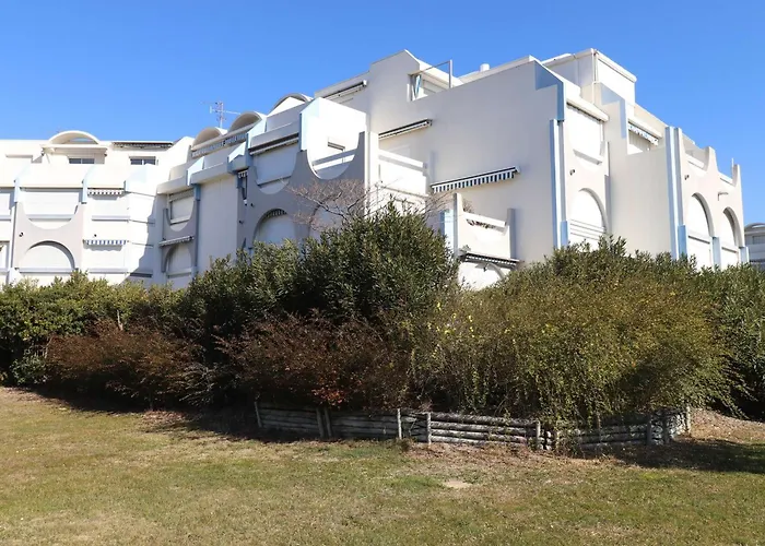 Superbe 2p Climatise Avec Loggia Et Grande Terrasse, Piscines, Proche Au Grau-du-roi - Fr-1-307-105 Lägenhet *